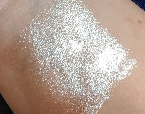 KIMCHI CHIC GLAM TEARS ALL OVER LIQUID HIGHLIGHTER